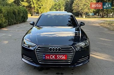 Седан Audi A4 2017 в Умані
