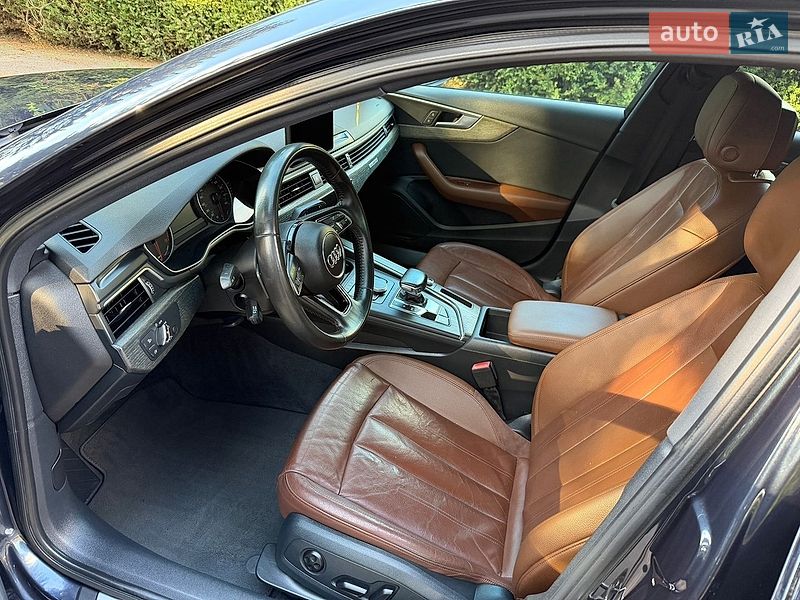 Седан Audi A4 2017 в Умані