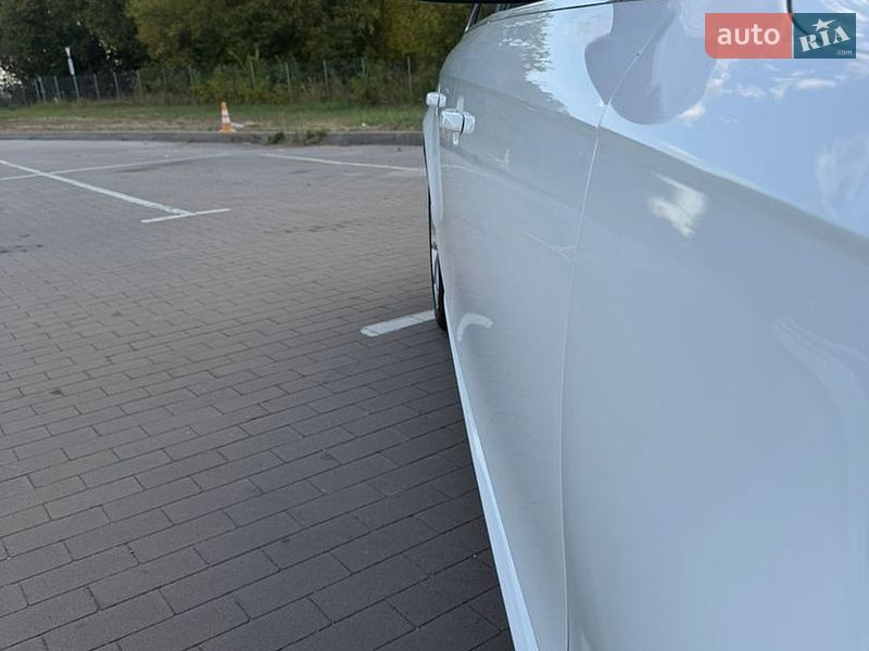 Седан Audi A4 2015 в Борисполі