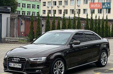 Седан Audi A4 2013 в Львові