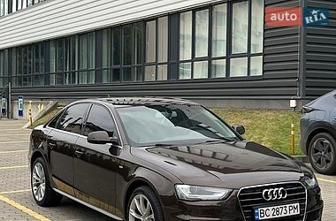Седан Audi A4 2013 в Львові