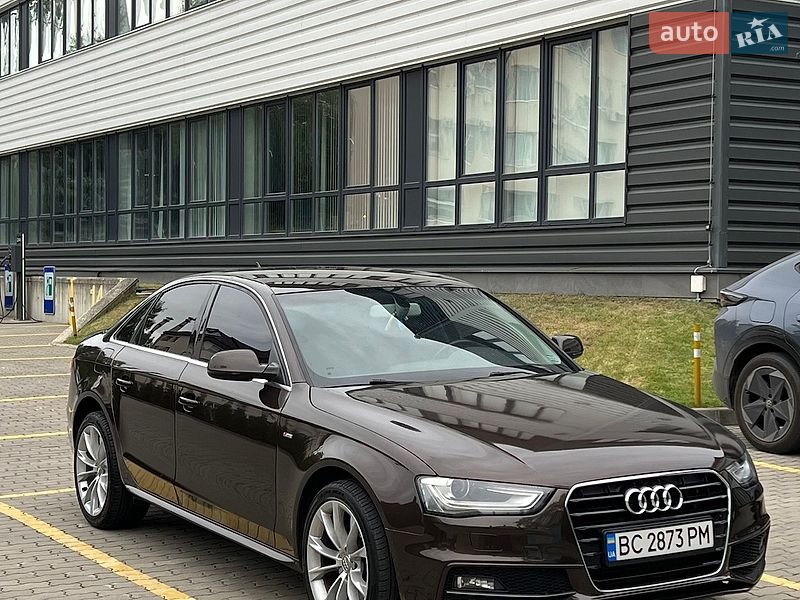 Седан Audi A4 2013 в Львові