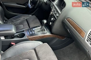 Седан Audi A4 2013 в Львові