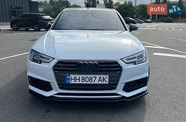 Седан Audi A4 2016 в Киеве