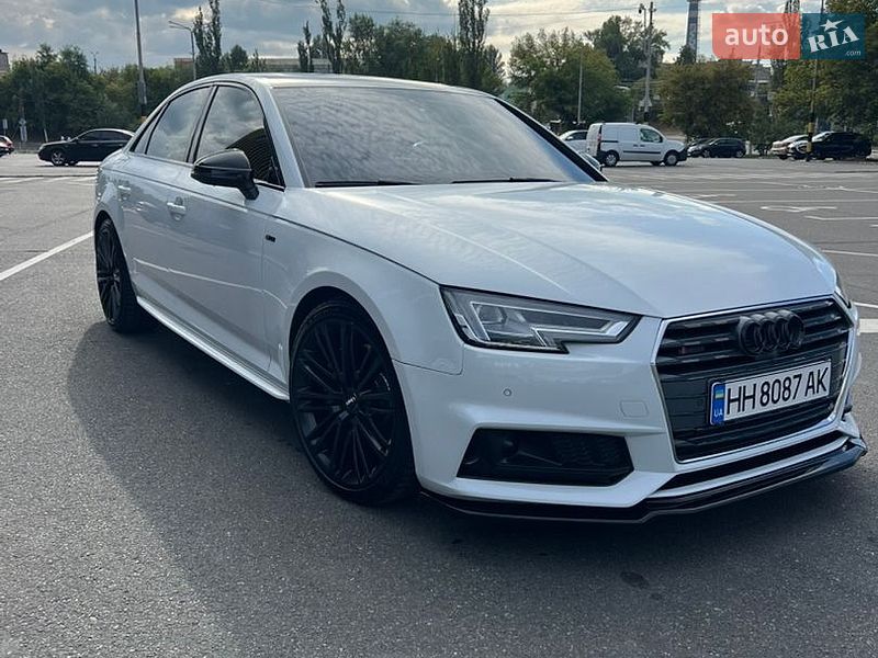 Седан Audi A4 2016 в Киеве