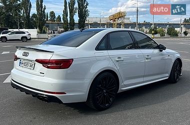 Седан Audi A4 2016 в Киеве