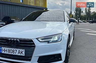 Седан Audi A4 2016 в Киеве