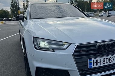 Седан Audi A4 2016 в Киеве