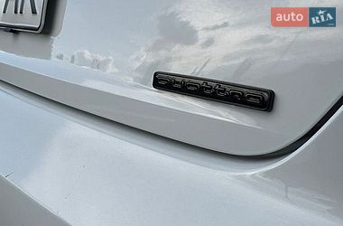 Седан Audi A4 2016 в Киеве