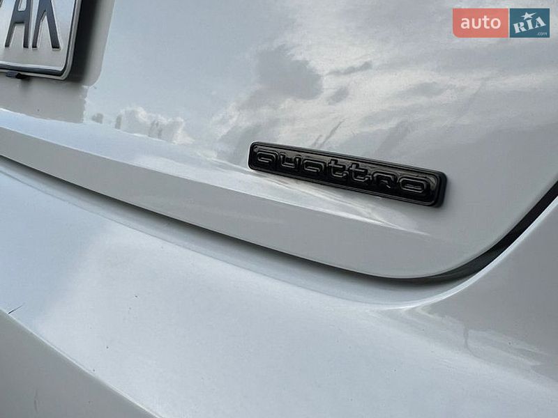 Седан Audi A4 2016 в Киеве