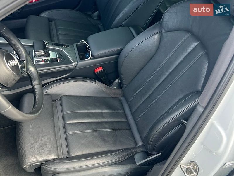 Седан Audi A4 2016 в Киеве