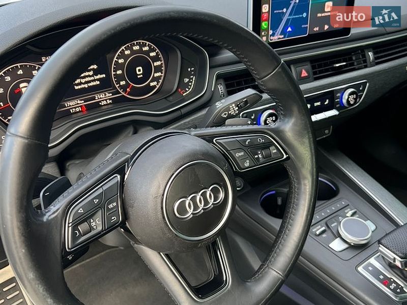 Седан Audi A4 2016 в Киеве