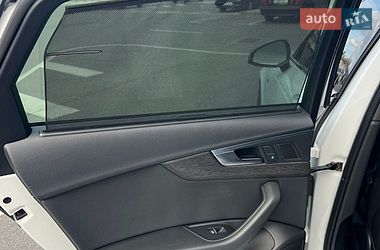 Седан Audi A4 2016 в Киеве