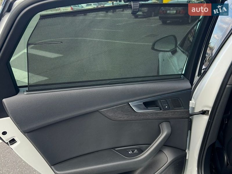 Седан Audi A4 2016 в Киеве