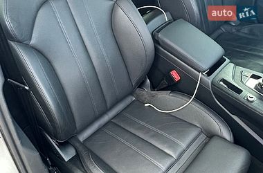Седан Audi A4 2016 в Киеве