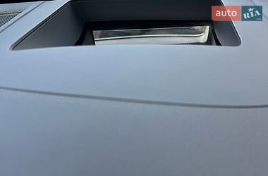 Седан Audi A4 2016 в Киеве