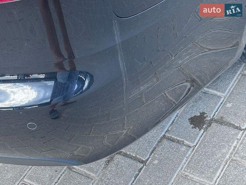 Седан Audi A4 2010 в Золочеві