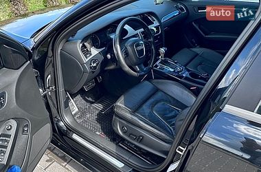 Седан Audi A4 2010 в Золочеві