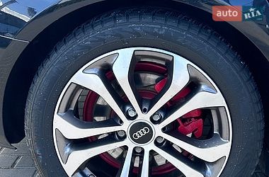 Седан Audi A4 2010 в Золочеві