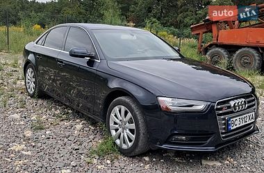 Седан Audi A4 2012 в Львове