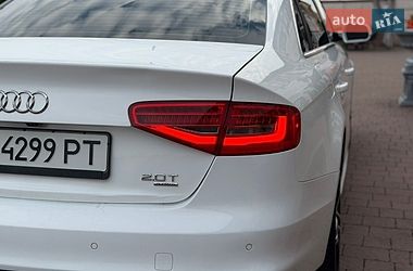 Седан Audi A4 2013 в Львові