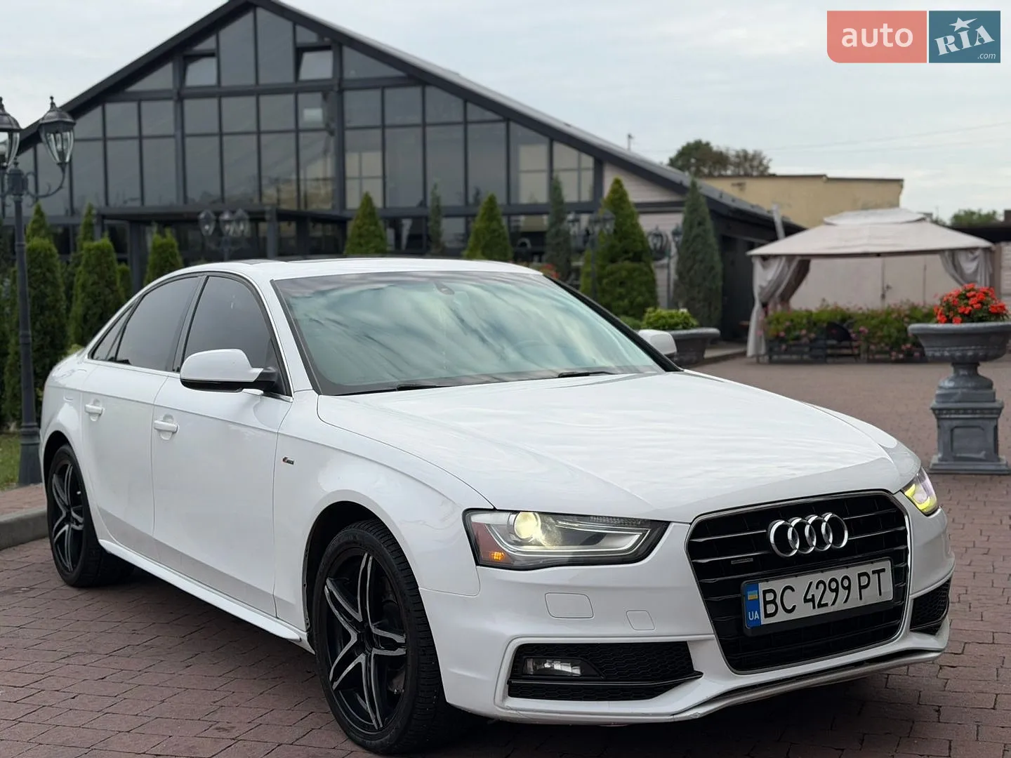 2013 Audi A4 - мініатюра 8