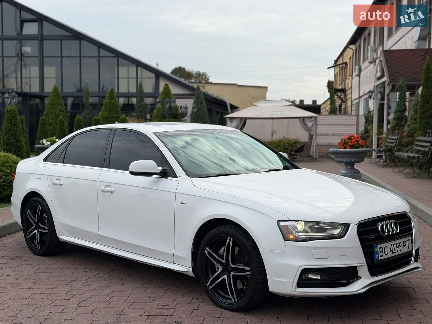 2013 Audi A4 - мініатюра 13