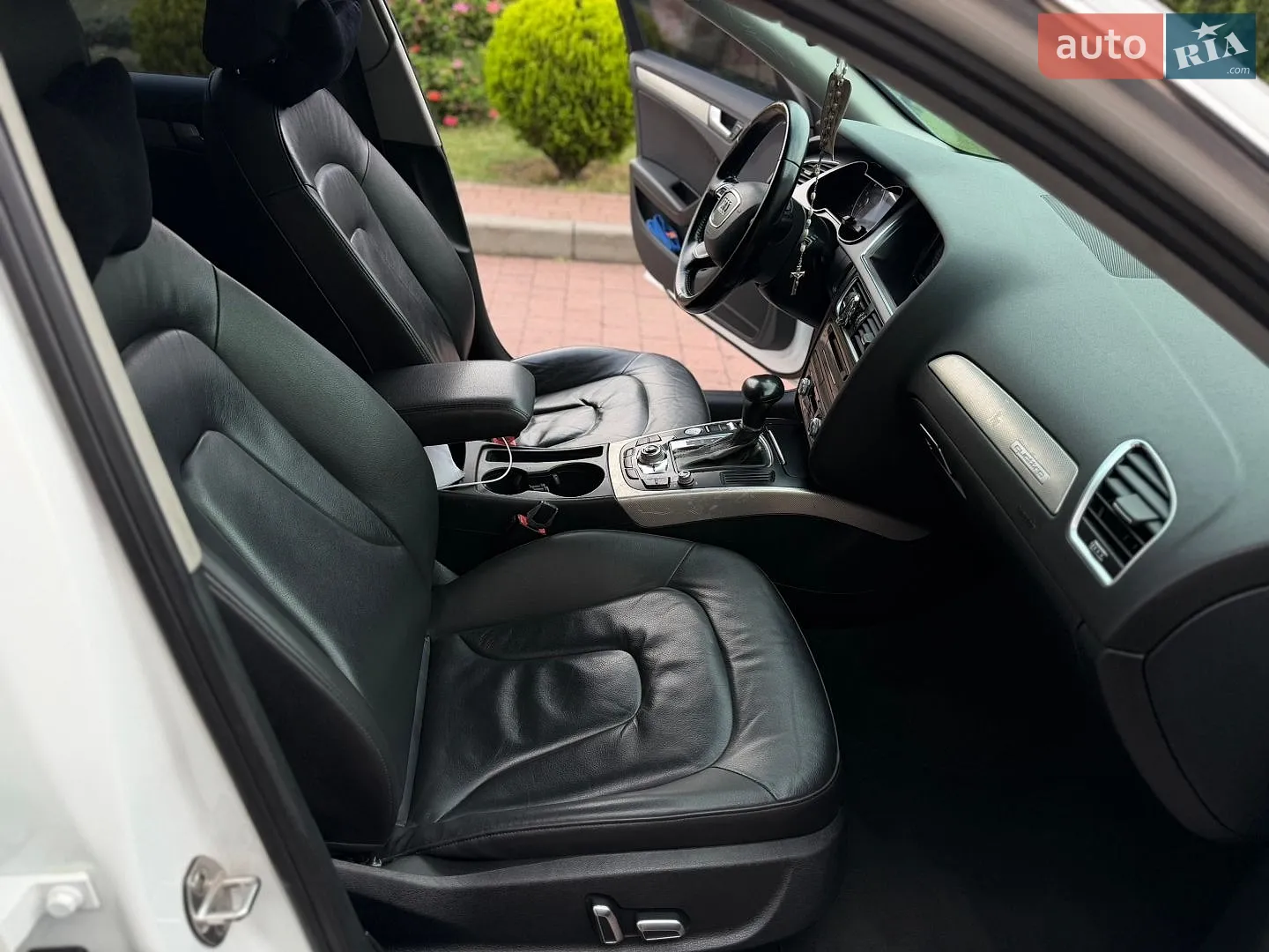 2013 Audi A4 - мініатюра 23