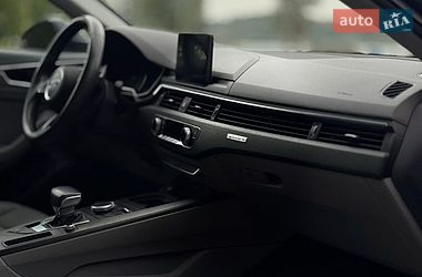 Седан Audi A4 2018 в Бурштині