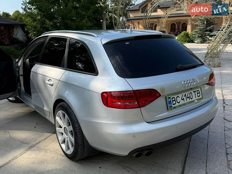 Універсал Audi A4 2010 в Жовкві