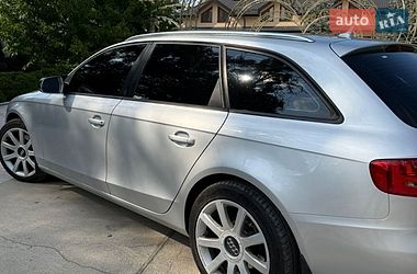Універсал Audi A4 2010 в Жовкві