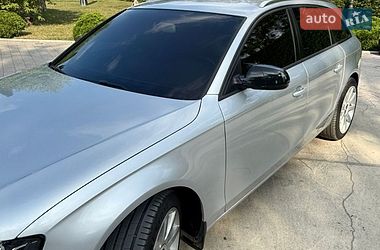 Універсал Audi A4 2010 в Жовкві