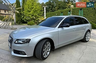 Універсал Audi A4 2010 в Жовкві