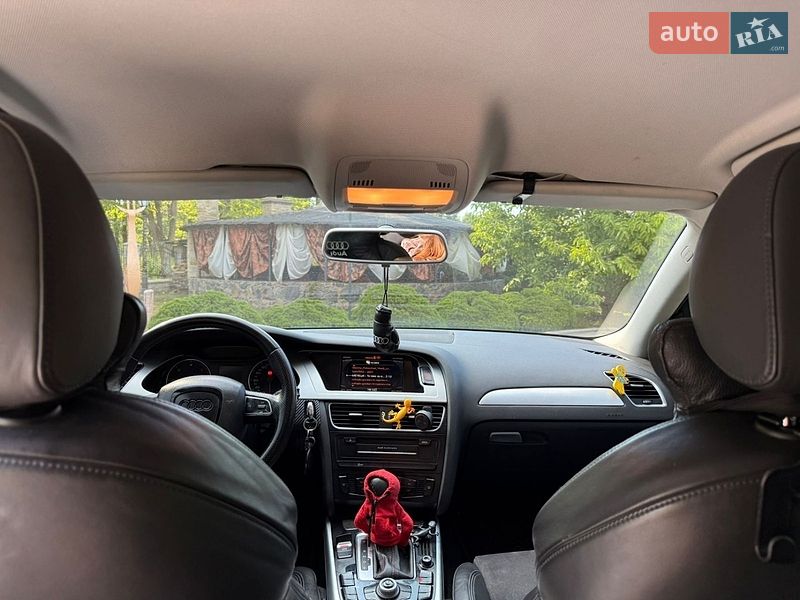 Універсал Audi A4 2010 в Жовкві