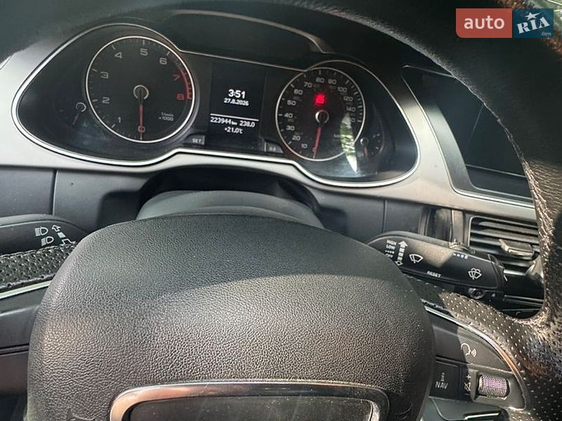 Седан Audi A4 2013 в Києві