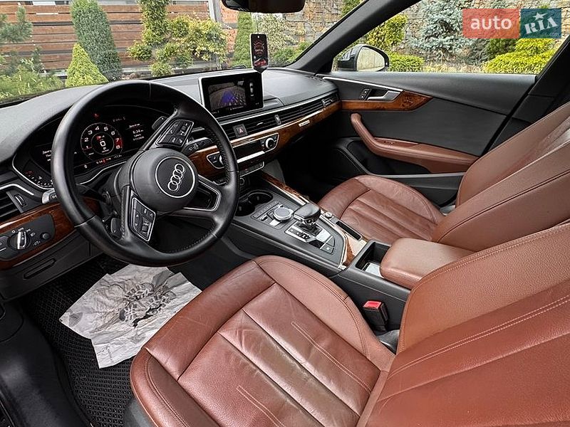 Седан Audi A4 2019 в Стрые