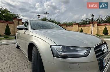 Седан Audi A4 2012 в Ізмаїлі