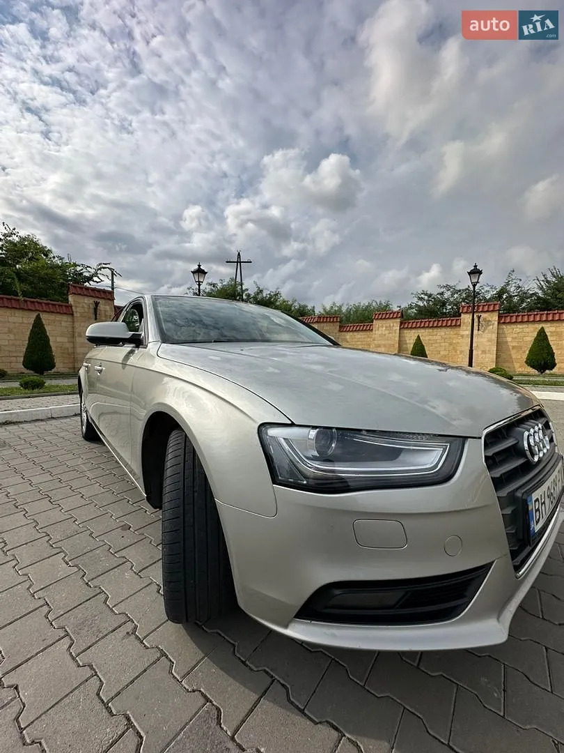 2012 Audi A4 - мініатюра 3