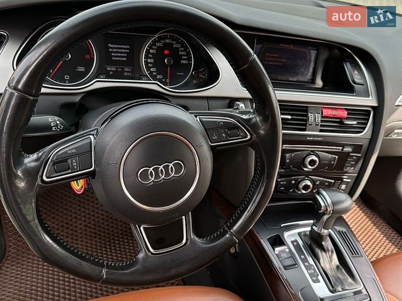 Седан Audi A4 2012 в Ізмаїлі
