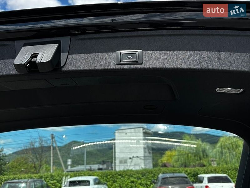 Універсал Audi A4 2018 в Ужгороді