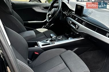 Універсал Audi A4 2018 в Ужгороді