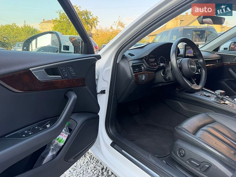 Седан Audi A4 2019 в Стрые
