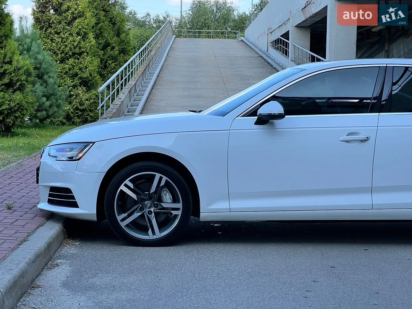 2016 Audi A4 - мініатюра 13