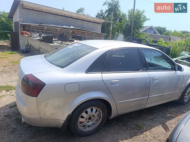 Седан Audi A4 2003 в Черновцах