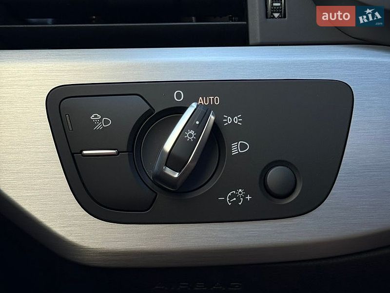 Седан Audi A4 2020 в Киеве фото 18 Седан Audi A4 2020 в Киеве