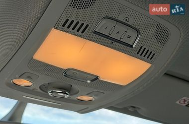 Седан Audi A4 2015 в Львові