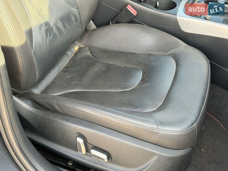 Седан Audi A4 2015 в Львові