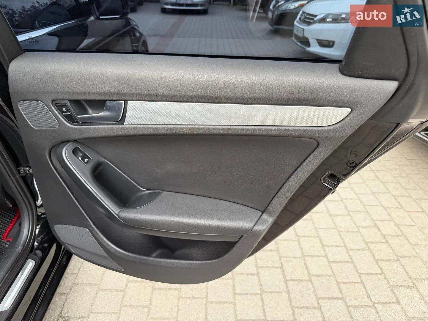 2011 Audi A4 - мініатюра 14