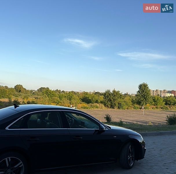 Седан Audi A4 2018 в Здолбунове