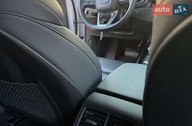 Седан Audi A4 2022 в Коломиї